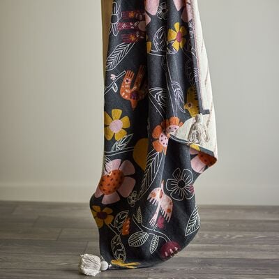 Bloomingville Vivielle torkkupeitto 160x130 cm musta